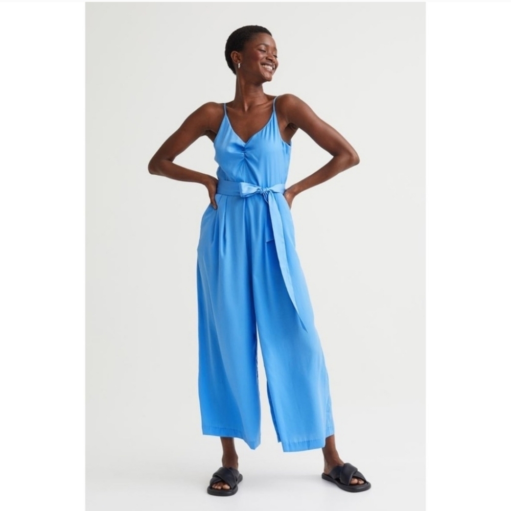 NWT H&M V-neck Satin Jumpsuit